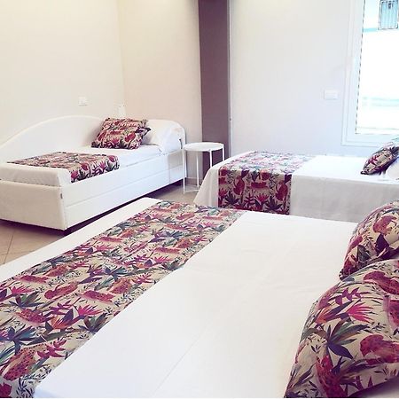 Hotel Amalfi - Smart Hotel Riccione Szoba fotó