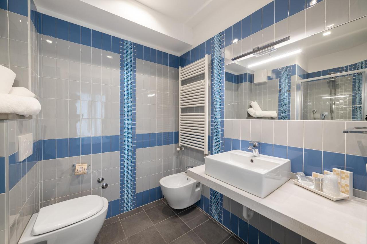 Hotel Amalfi - Smart Hotel Riccione Kültér fotó