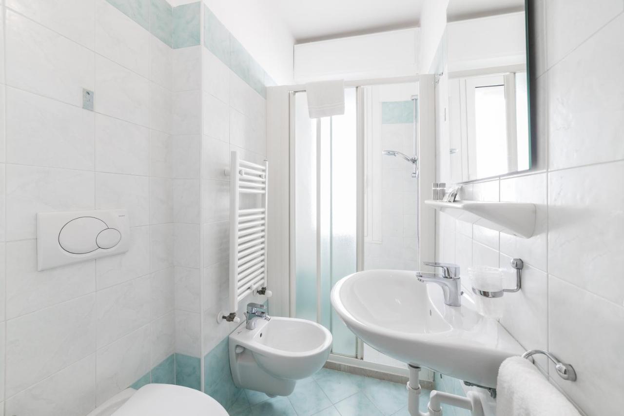 Hotel Amalfi - Smart Hotel Riccione Kültér fotó