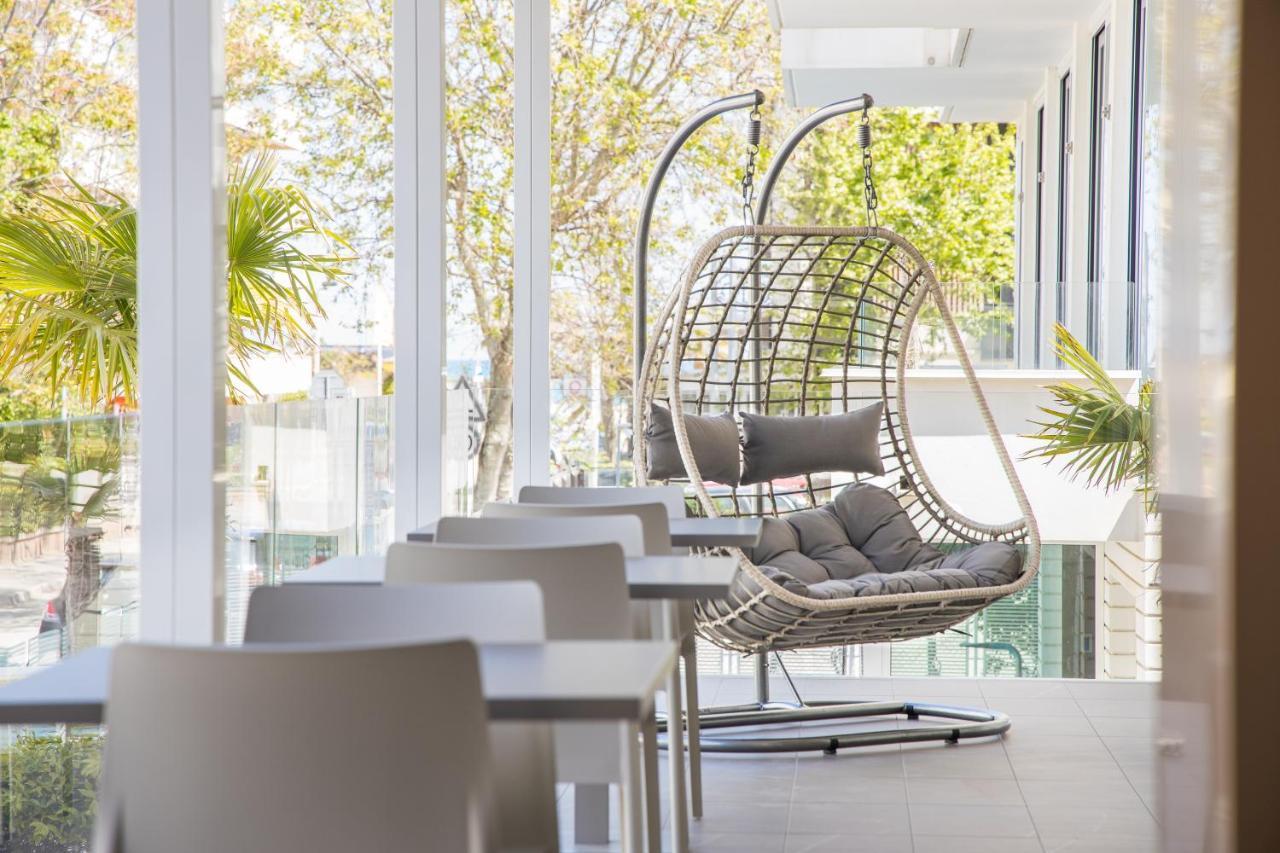 Hotel Amalfi - Smart Hotel Riccione Kültér fotó