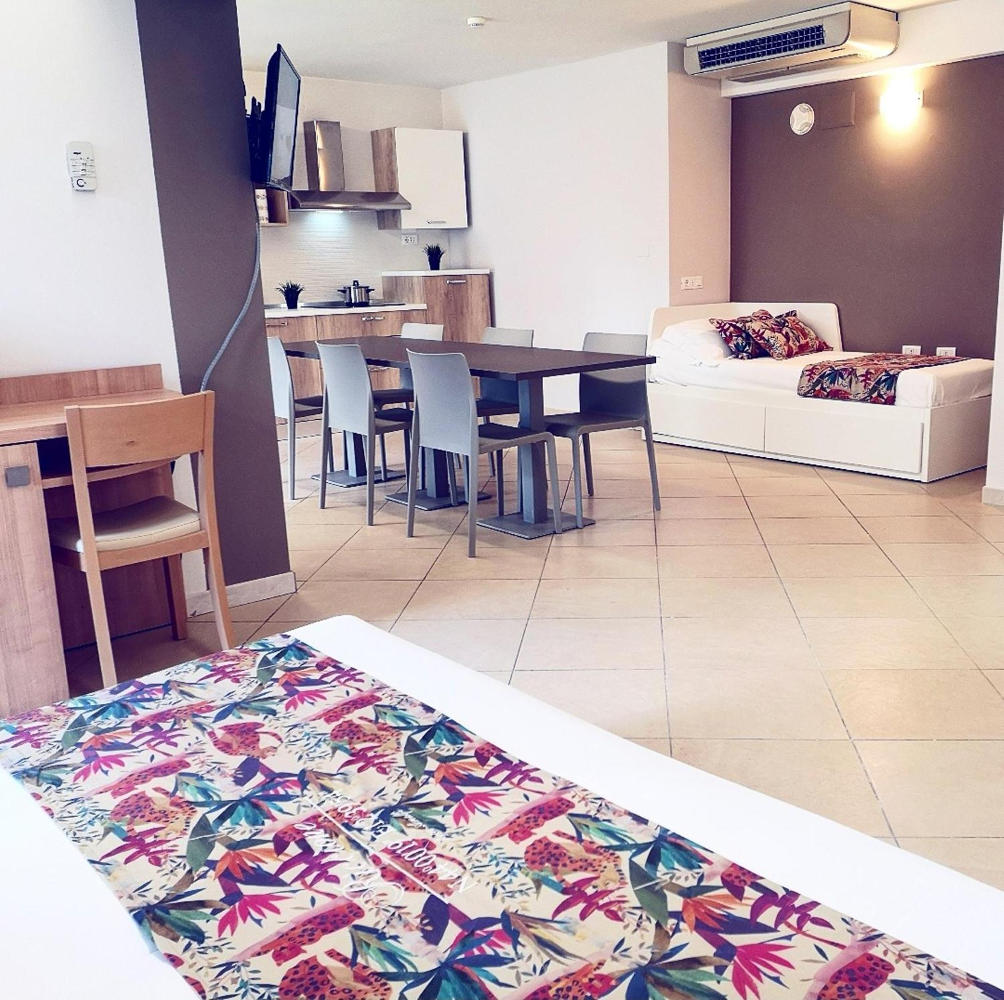 Hotel Amalfi - Smart Hotel Riccione Szoba fotó
