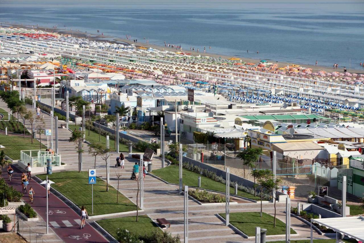 Hotel Amalfi - Smart Hotel Riccione Kültér fotó